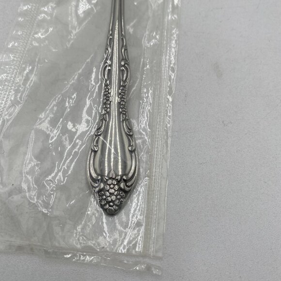 Oneida Stainless Steel Flatware Bourbon Soup Spoon 6"  New SIlverware SSS - Picture 2 of 6